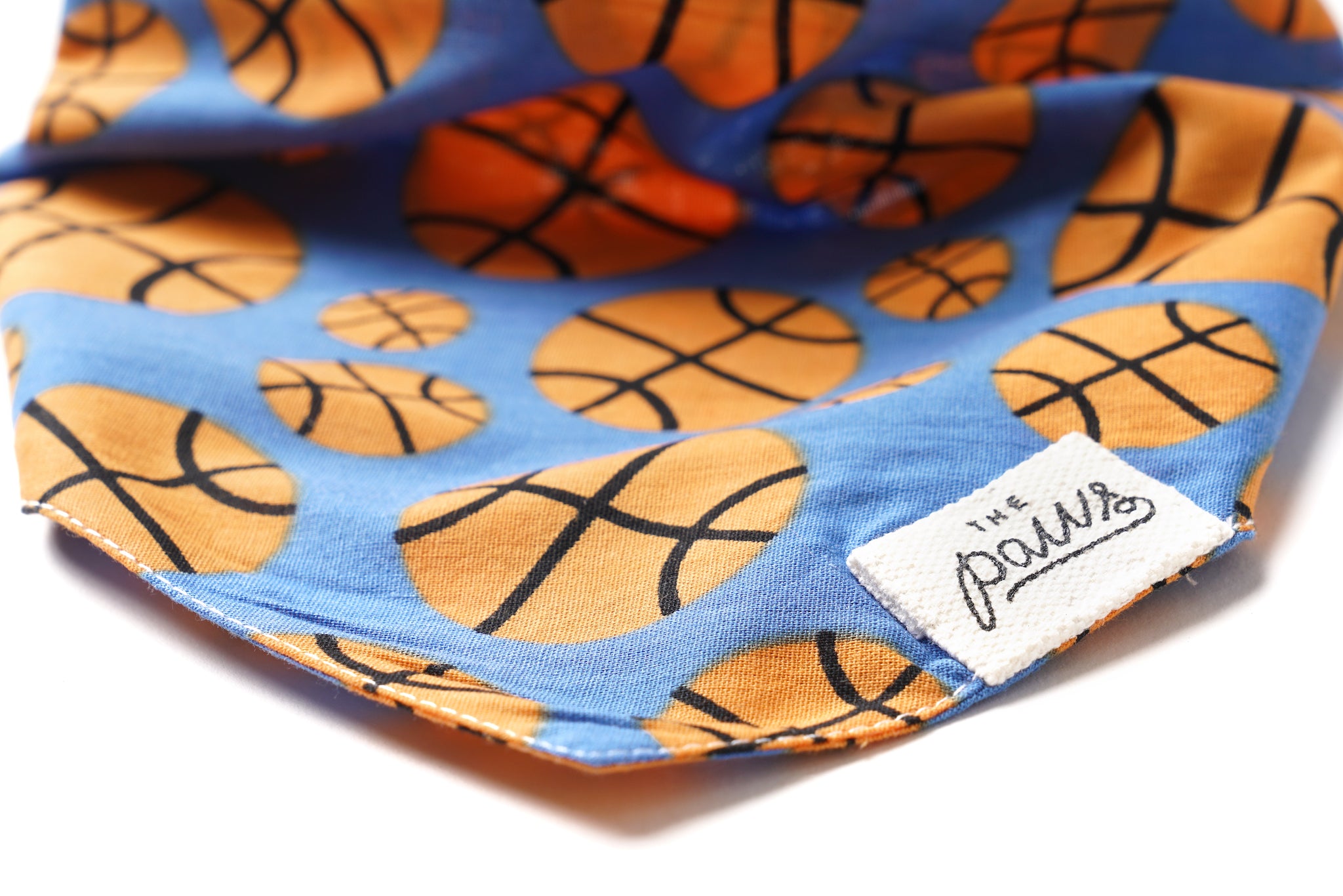 Dunk dog bandana detail