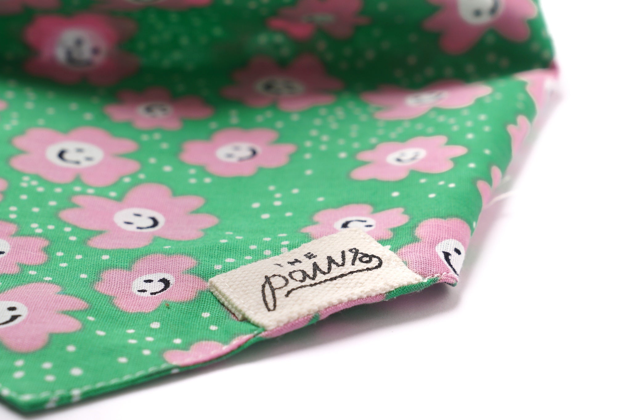 Ziggy Dog Bandana Detail - The Paws